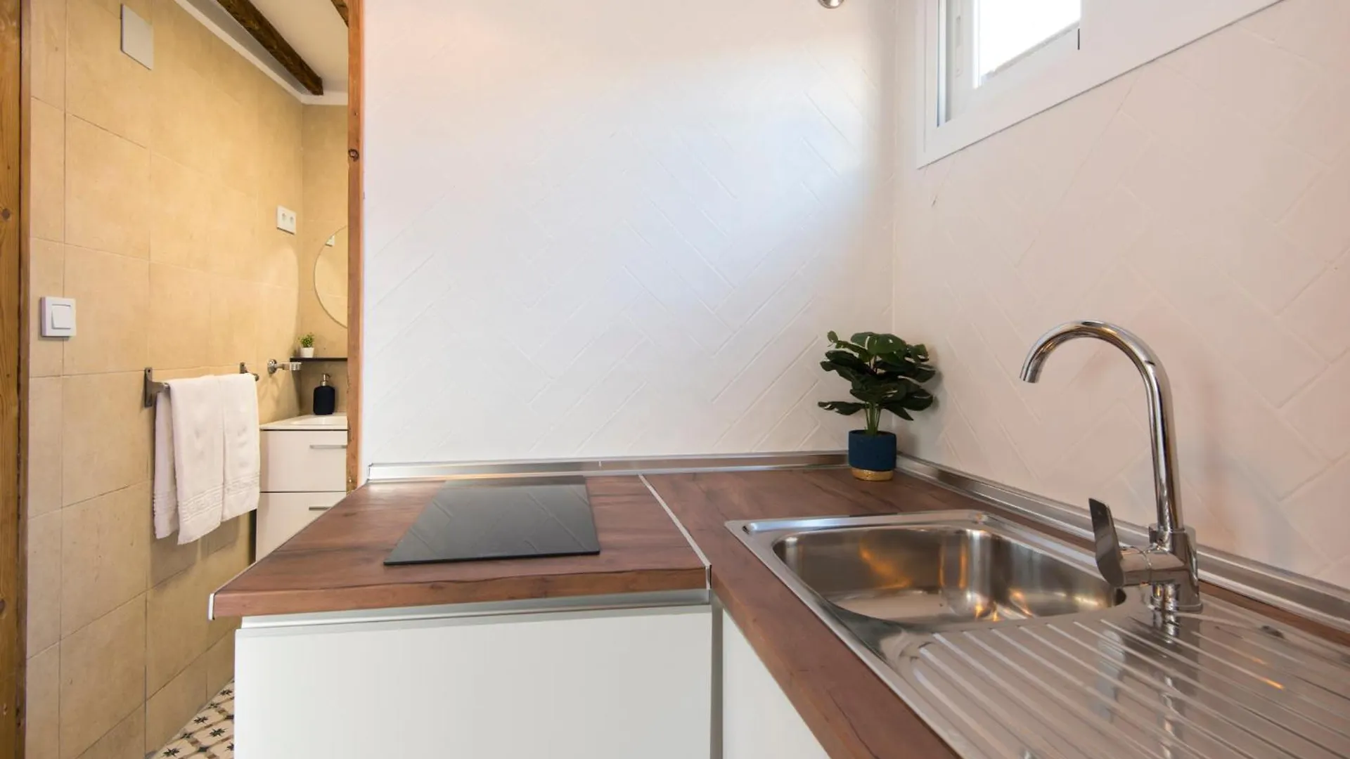 Picasso Square Penthouse, Sunny Terrace In The City Center Apartment Malaga