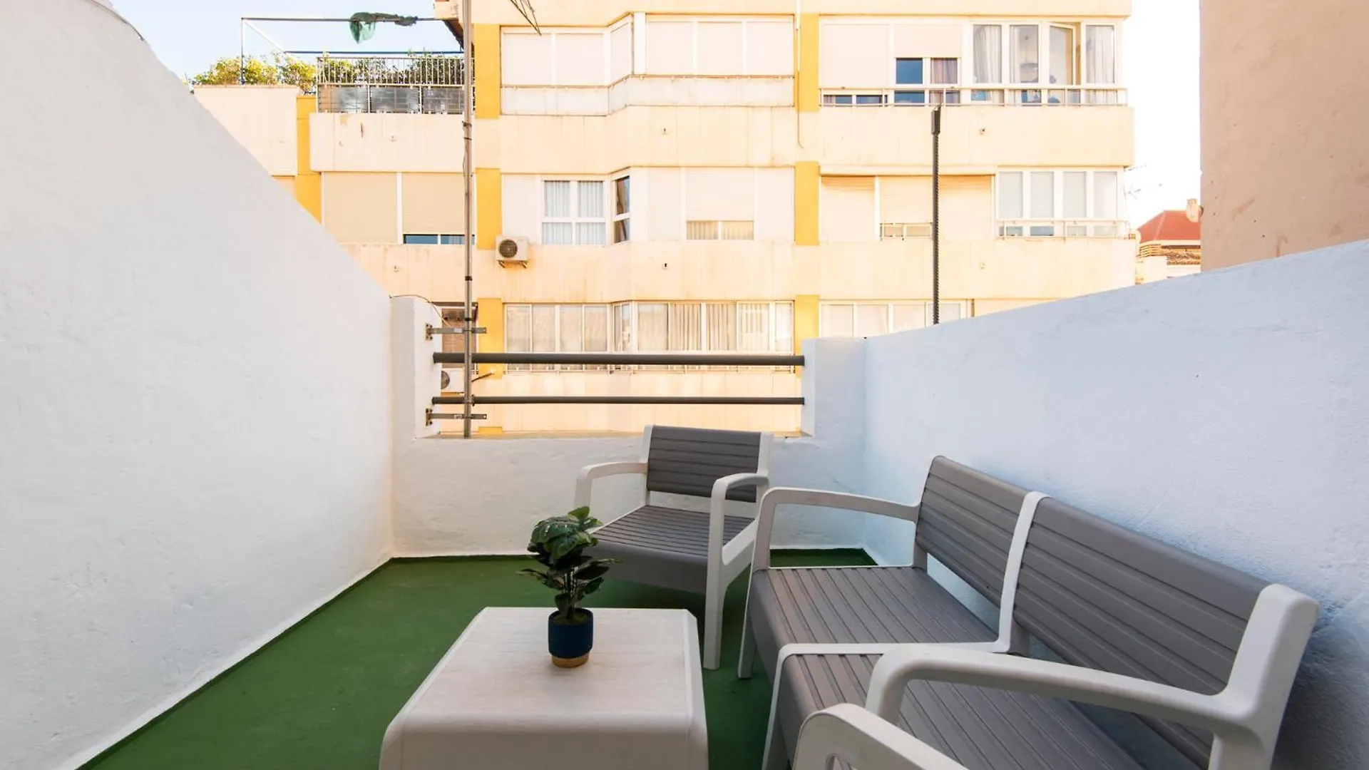 Picasso Square Penthouse, Sunny Terrace In The City Center Apartment Malaga